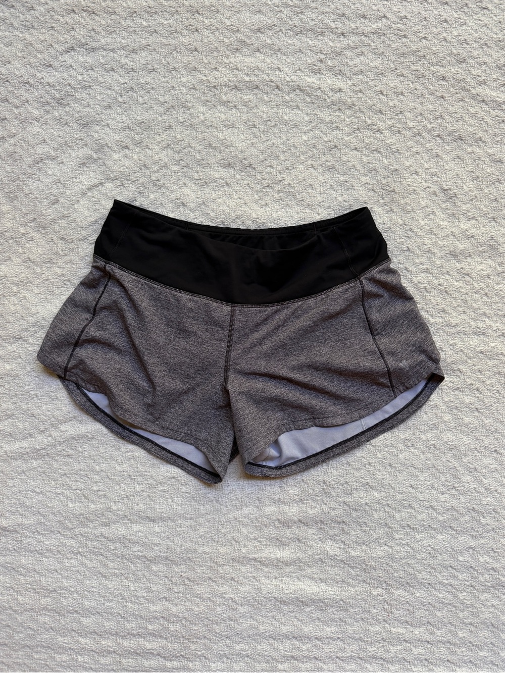 Women’s Lululemon Gray Speed Up Shorts with Black Waistband